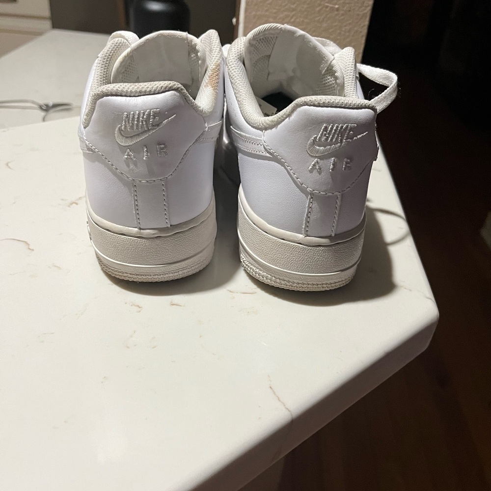 NIKE AIR FORCE 1 LOW CASUAL SHOES - Picture 2 of 9